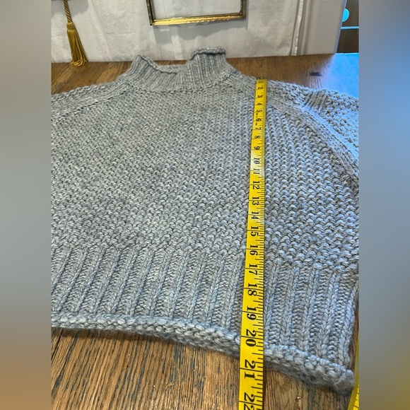 H&M – CHUNKY TURTLENECK SWEATER – SIZE S - Picture 8 of 8